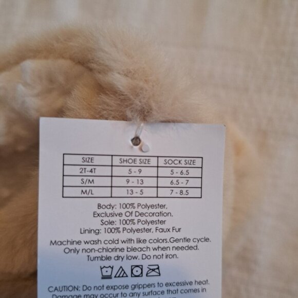 Capelli slipper socks with faux fur has gripper dots size small/medium shoe 9-13 - Picture 3 of 4